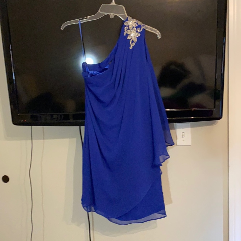 JS Boutique size 2